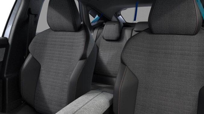 Peugeot 3008 157kW Allure 73kWh 5dr Auto Electric Estate - Image 8